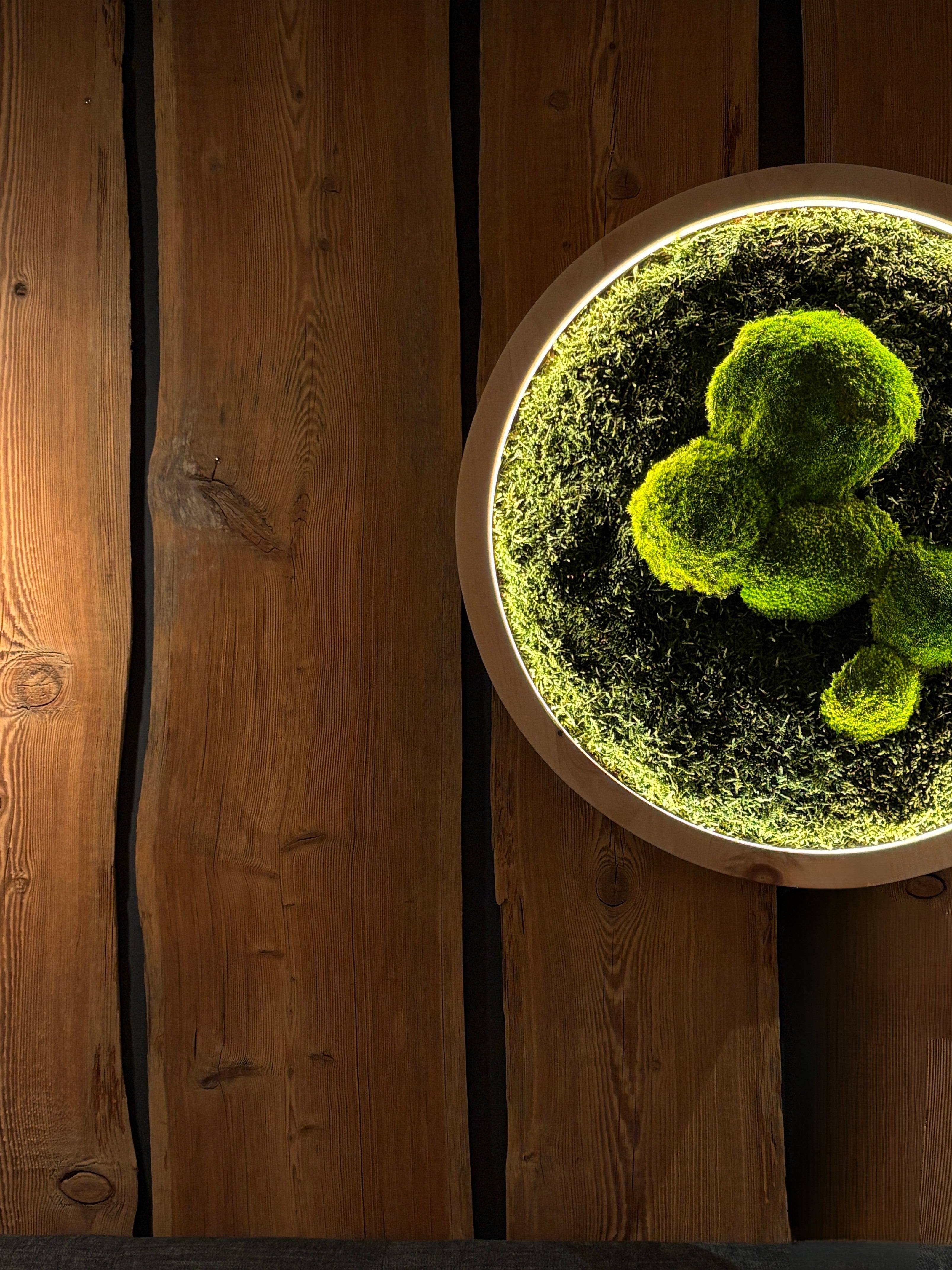 Lumoos Aura | atmosphärisches Lichtobjekt für die Wand